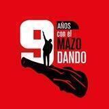 Con El Mazo Dando