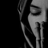 ‏- أنا من هؤلاء الذينَ ينتمون إلى الليل والقمر والبَحر 🖤