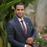أنس الشريف."مصور.صحفي"