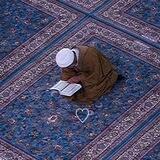 - إليك يالله .