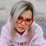 Певунья