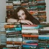 Она любит книжки и вечеринки