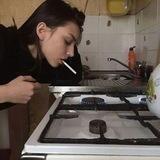 вишнёвые сигареты.