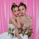 TWIXI_TWINS
