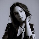 AMELIE LENS