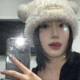 Haewon / Chaewon.