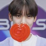 yujin han. ♥️