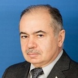 Ильяс Умаханов :: Сенатор