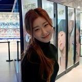 Si Cantik, Chaeryeongc.