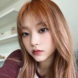 georgeous girl, haerin <3