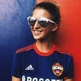 Девочка, которая любит спорт и работать!