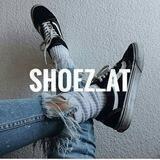 SHOEZ_AT