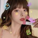 Nakyung Lee.