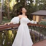 the girl in white