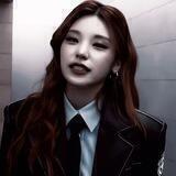 — may 🕸️|| 여신.