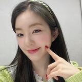 ♡︎. IRENE CLOSE TODAY AT 20.30!