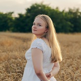 унусуал Ксен и её английский