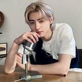 성훈.