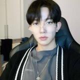 @LeeHeeshung