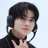 𝐓𝐄𝐒𝐓𝐈𝐌𝐎𝐍𝐈 @enhjpen