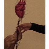 ي راحـتِـي النفسـيـهـۃَ🏹🖤.!