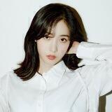 Sinb Hwang