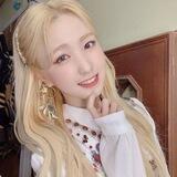 Hitomi.