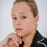 Elizabeth Gryakalova ✨