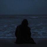 "مَفَرُّ كَاْتِبَةٍ"