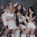 - 𝐁𝐥𝐚𝐜𝐤𝐩𝐢𝐧𝐤 𝐆𝐚𝐥𝐥𝐞𝐫𝐲
