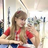 Haeyoon park cherry bullet