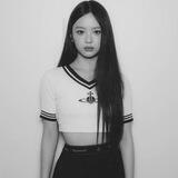 Hanni Pham !
