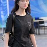 街拍 裙底
