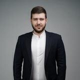 НАУМОВ