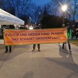 POLITIK UND MEDIEN HAND IN HAND- DAS SCHADET UNSEREM LAND