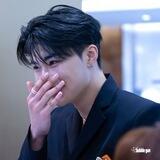 JR
