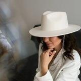 LOVE.HATS