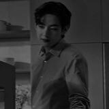 검은 달