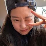 Kim Jennie.