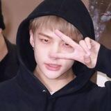 Hwang hyunjin.