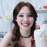 채택 : Nayeon.