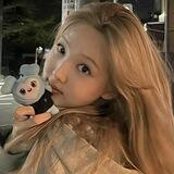 Nayeon, @Nayeouim! ♡