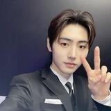 박, Sunghoon. ɞ