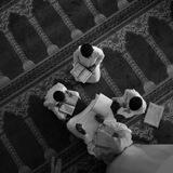 تعاهَدوا القُرآن :")