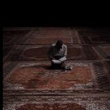 ﴿ يُدَبِّرُ الأَمرَ ﴾