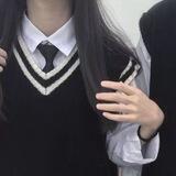 ୨୧ ° 𝘤𝘩𝘦𝘳𝘳𝘺 𝘭𝘪𝘱𝘴 . ✧