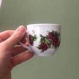 فروشگاه گل قرمز