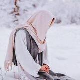 سَـلاماً لِـ صَاحَب هَذا الࢪ࣪مَان 🤍.