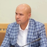 ОЛЕГ КРИШТАЛЬ