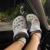 Crocs opt Valacchi
